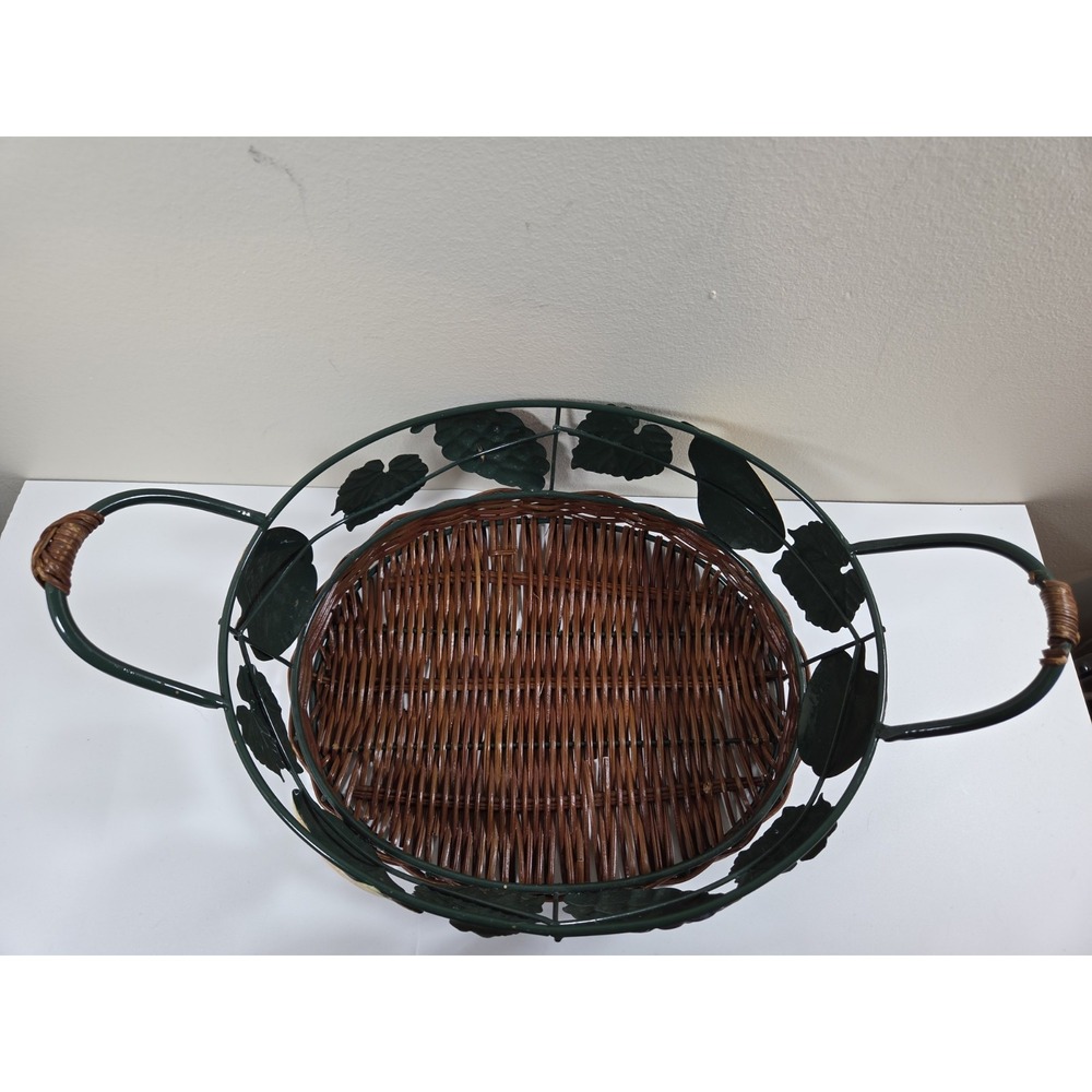Vtg Pair Metal & Wicker Nesting Baskets W/Fruit Detail & Handles Oval Shape - Picture 5 of 8